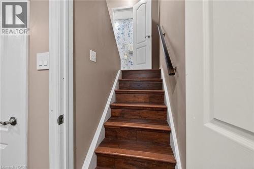 33 Panorama Way, Hamilton, ON - Indoor Photo Showing Other Room