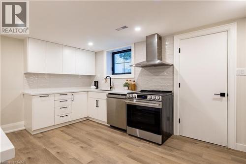 841 Danforth Place, Burlington, ON - Indoor Photo Showing Kitchen