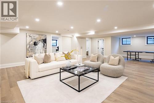 841 Danforth Place, Burlington, ON - Indoor