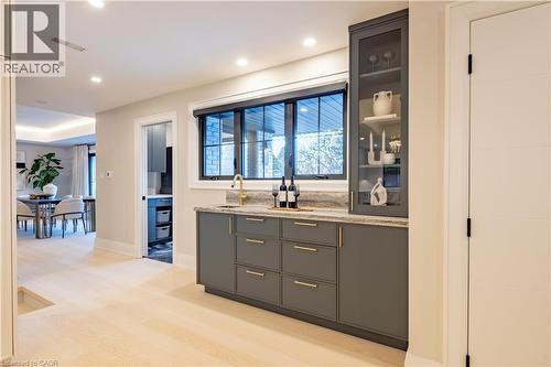 841 Danforth Place, Burlington, ON - Indoor