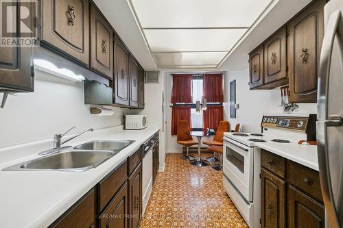 1801 - 1300 Bloor Street, Mississauga, ON - Indoor Photo Showing Kitchen With Double Sink