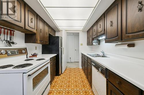 1801 - 1300 Bloor Street, Mississauga, ON - Indoor Photo Showing Kitchen With Double Sink