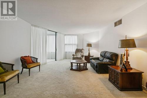 1801 - 1300 Bloor Street, Mississauga, ON - Indoor Photo Showing Living Room
