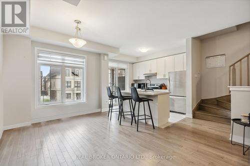 92 William Shearn Crescent, Markham, ON - Indoor Photo Showing Kitchen