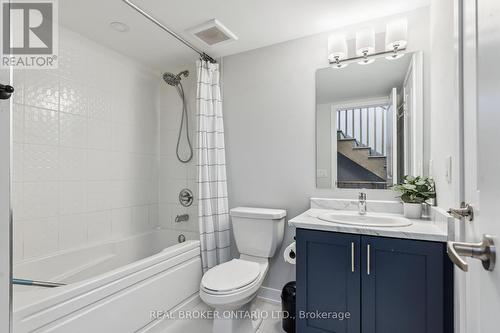 92 William Shearn Crescent, Markham, ON - Indoor Photo Showing Bathroom