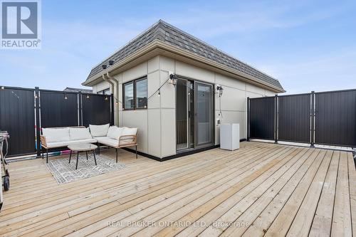 92 William Shearn Crescent, Markham, ON - Outdoor With Deck Patio Veranda With Exterior