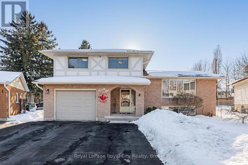 21 GLENDA COURT  Guelph (Willow West/Sugarbush/West Acres), ON N1H 6V6