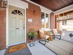 574 ST CLARENS AVENUE  Toronto, ON M6H 3W7