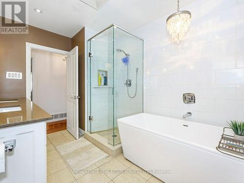 1602 Carletta Drive, Mississauga, ON - Indoor Photo Showing Bathroom