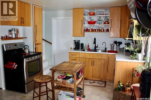 200 3Rd Street, Dundurn, SK - Indoor Photo Showing Kitchen