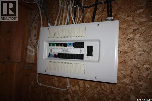 200 3Rd Street, Dundurn, SK - Indoor