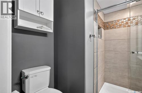 1526 Shepherd Crescent, Saskatoon, SK - Indoor Photo Showing Bathroom