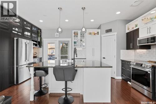 1526 Shepherd Crescent, Saskatoon, SK - Indoor Photo Showing Kitchen With Upgraded Kitchen