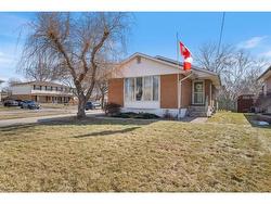 1037 HIGHWAY Drive EAST Sarnia, ON N7S 1X7