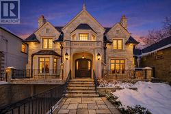 268 ST LEONARDS AVENUE  Toronto, ON M4N 1L2