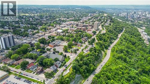 240 Mountain Park Avenue, Hamilton, ON 