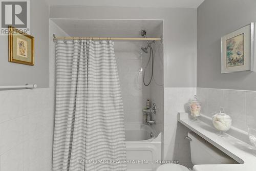 4260 Shelby Crescent, Mississauga, ON - Indoor Photo Showing Bathroom
