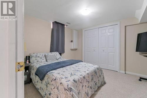 4260 Shelby Crescent, Mississauga, ON - Indoor Photo Showing Bedroom