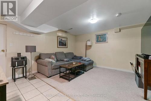 4260 Shelby Crescent, Mississauga, ON - Indoor
