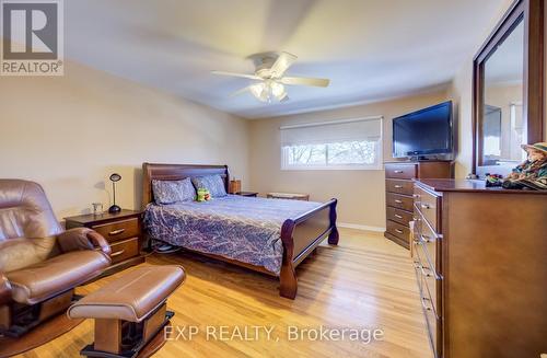 2593 Barcella Crescent, Mississauga, ON - Indoor Photo Showing Bedroom