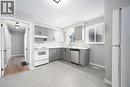 325 East 16Th Street, Hamilton, ON  - Indoor Photo Showing Kitchen 