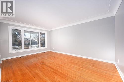 325 East 16Th Street, Hamilton, ON - Indoor Photo Showing Other Room