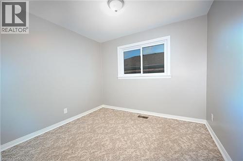 325 East 16Th Street, Hamilton, ON - Indoor Photo Showing Other Room
