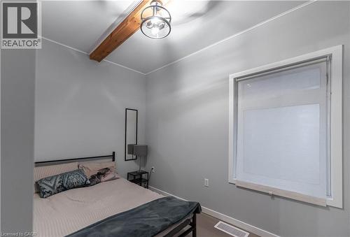 329 Main Street W, Hamilton, ON - Indoor Photo Showing Bedroom