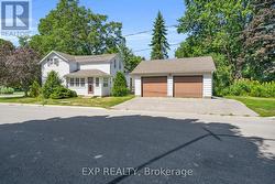 39 RIVER STREET  Georgina, ON L0E 1R0