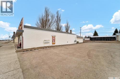 113 Railway Avenue W, Watson, SK 