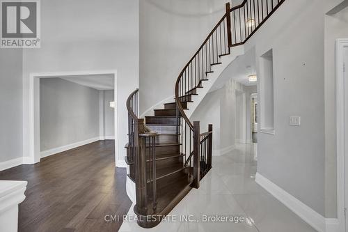 2171 Jardine Crescent, Burlington, ON - Indoor Photo Showing Other Room