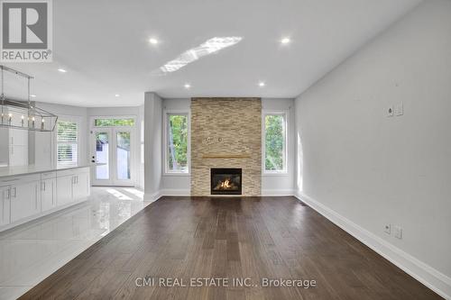 2171 Jardine Crescent, Burlington, ON - Indoor Photo Showing Living Room With Fireplace
