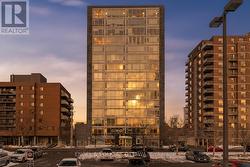 807 - 201 PARKDALE AVENUE  Ottawa, ON K1Y 1E8