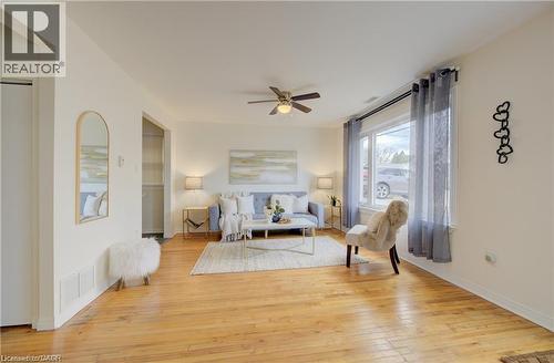 73 EAST 33RD Street  Hamilton, ON L8V 3T3