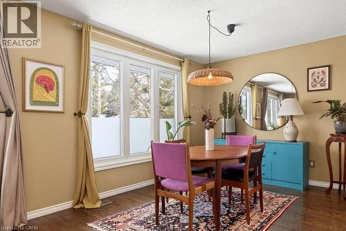 36 Hanover Place, Hamilton, ON - Indoor Photo Showing Dining Room
