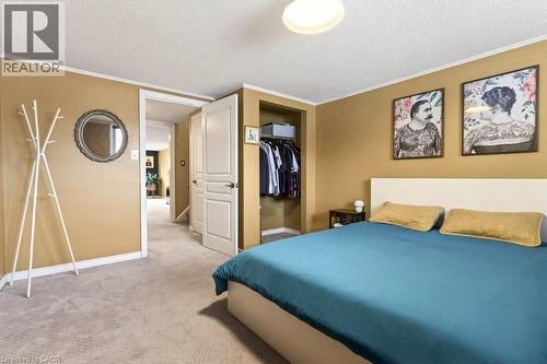 36 Hanover Place, Hamilton, ON - Indoor Photo Showing Bedroom
