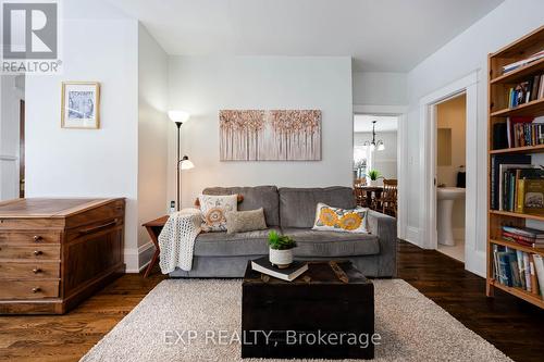 314 Main Street E, Shelburne, ON - Indoor Photo Showing Living Room