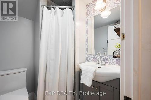 314 Main Street E, Shelburne, ON - Indoor Photo Showing Bathroom