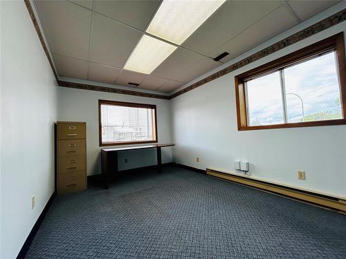 31 Railway Avenue, Waskada, MB 