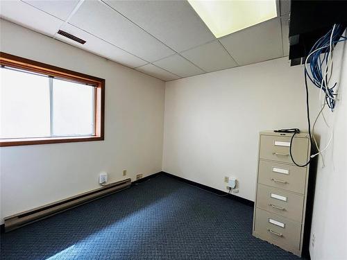 31 Railway Avenue, Waskada, MB 