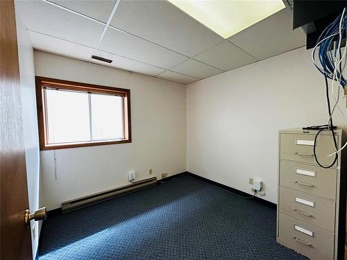 31 Railway Avenue, Waskada, MB 