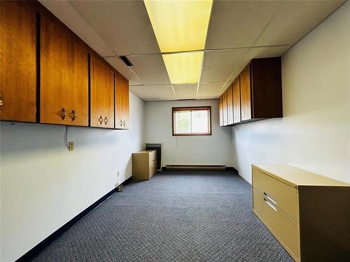 31 Railway Avenue, Waskada, MB 