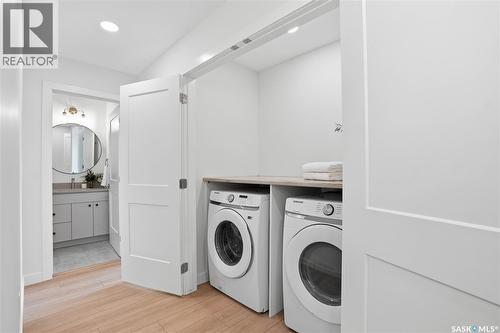 611 Dufferin Avenue, Saskatoon, SK - Indoor Photo Showing Laundry Room