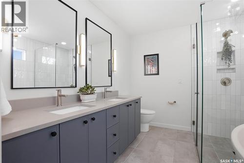 611 Dufferin Avenue, Saskatoon, SK - Indoor Photo Showing Bathroom