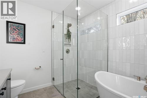 611 Dufferin Avenue, Saskatoon, SK - Indoor Photo Showing Bathroom