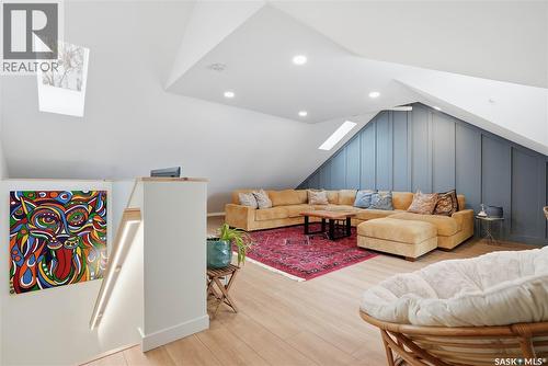 611 Dufferin Avenue, Saskatoon, SK - Indoor