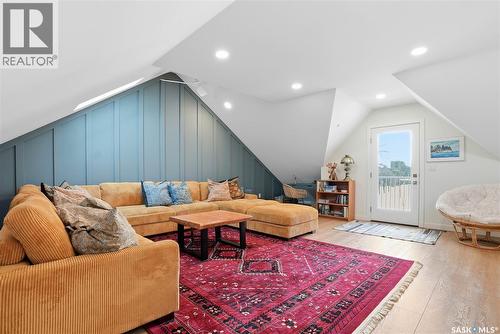 611 Dufferin Avenue, Saskatoon, SK - Indoor Photo Showing Living Room