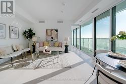 711 - 15 QUEENS QUAY E  Toronto, ON M5E 0C5