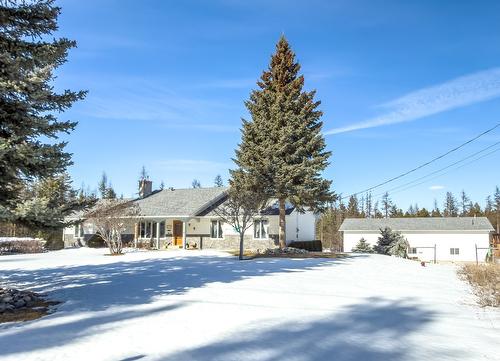 3900 25Th Street, Cranbrook, BC - Outdoor