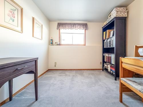 3900 25Th Street, Cranbrook, BC - Indoor